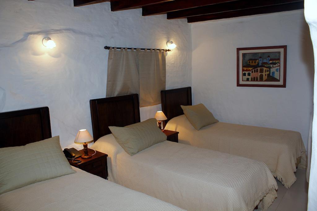 Paseo Del Arte Hotel Assunção Quarto foto